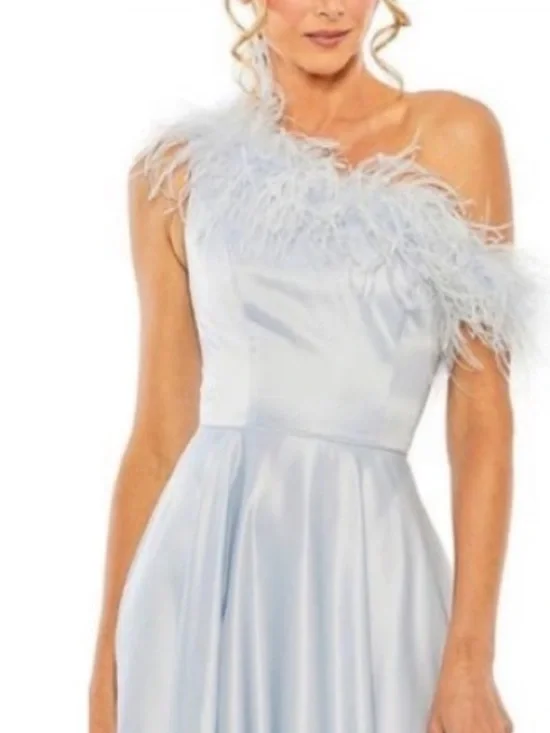 NWT Mac Duggal Sz 4 Feather-Trim One-Shoulder Powder Blue Gown 11684 - Picture 3 of 4